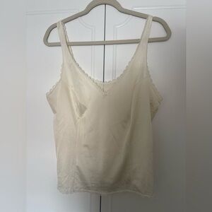 Warner's Cream Lace-Trim Slip Tank